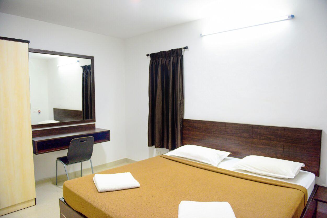 Varsha Enclave- Trinity House Aparthotel Mysore Esterno foto